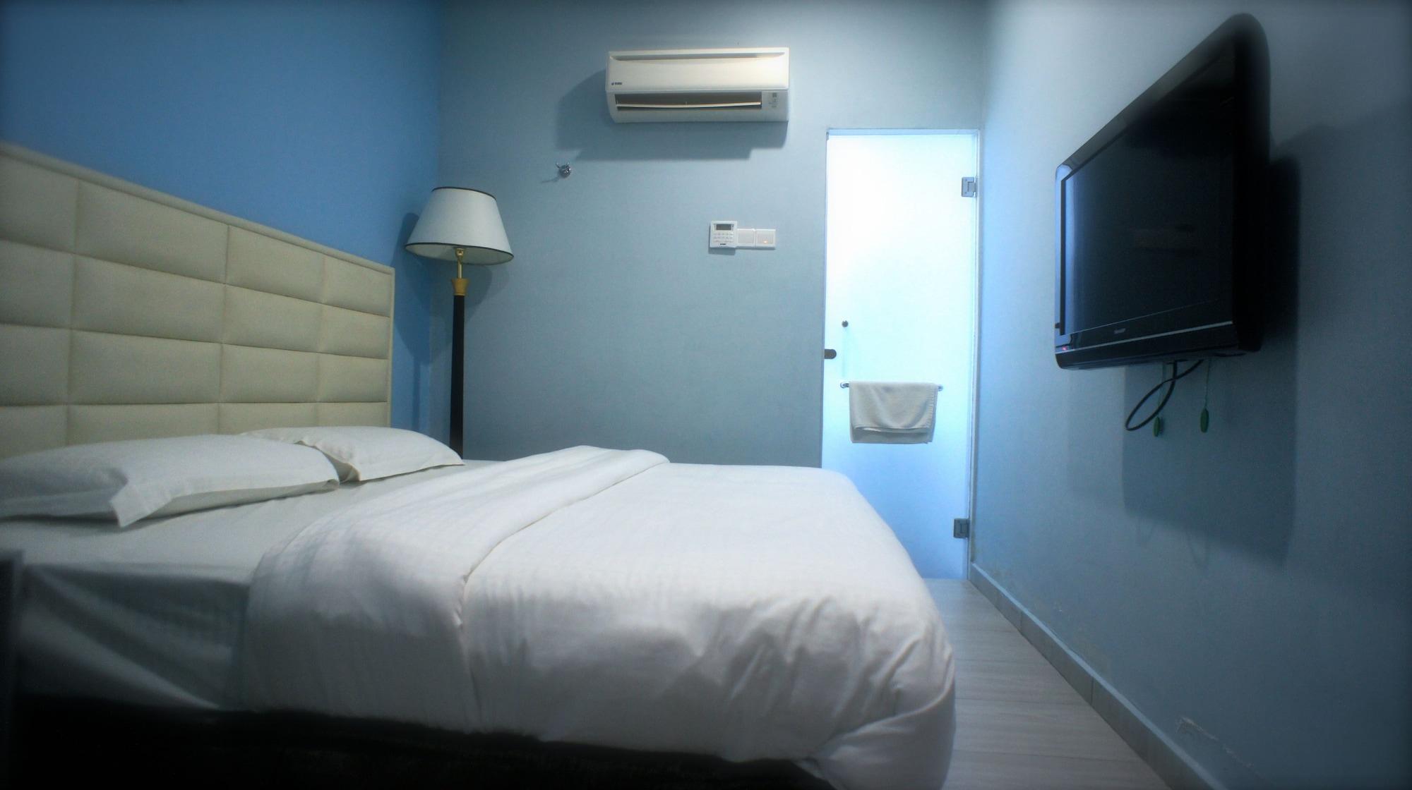 ג'והור בהרו Hotel Zamburger Bukit Indah מראה חיצוני תמונה